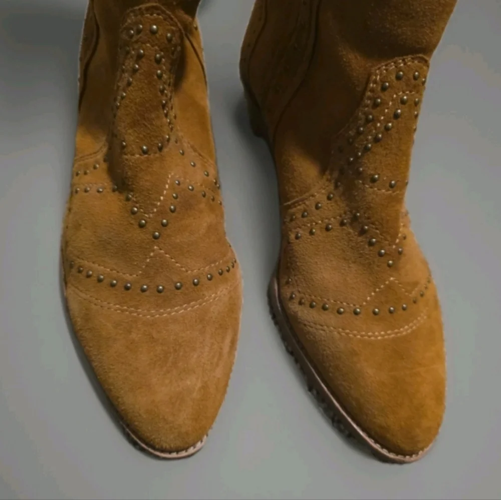 New without  tags Vince Camuto Tamera studded ankle boots in the cocoa bear Sz 8 - Picture 4 of 6